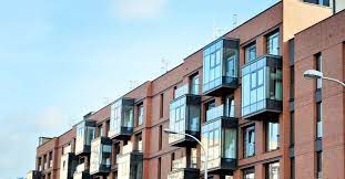 Maximizing Returns: The Art of Investing in Apartment Buildings
